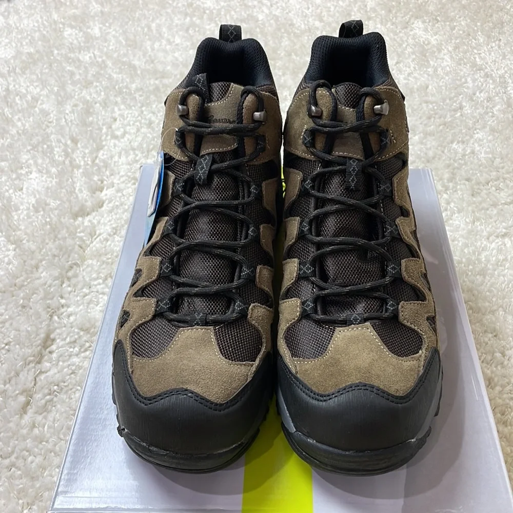 Eddie Bauer mens hiking boot. - Picture 2 of 8